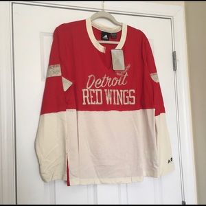 Gently Used Adidas NHL Red Wings Shirt